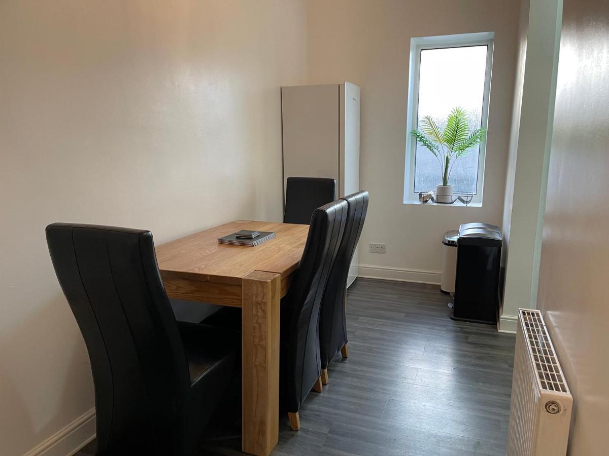 布罗克斯本Premier 2 Bed Flat C公寓 外观 照片